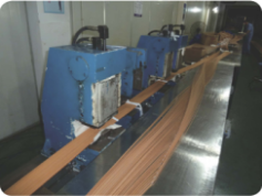 ZCN077-2、3、4米 汽發(fā)、水發(fā)線(xiàn)圈變位雙頭壓型機(jī)